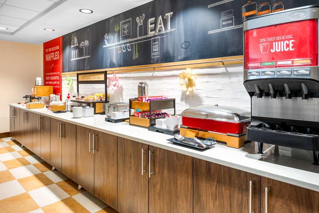 Walker Hampton Inn Grand Rapids/North מסעדה תמונה