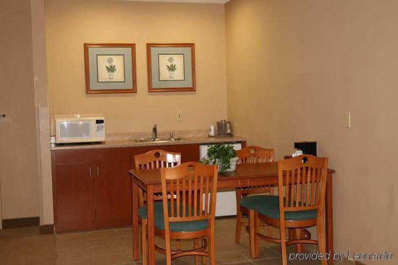 Walker Hampton Inn Grand Rapids/North מראה חיצוני תמונה